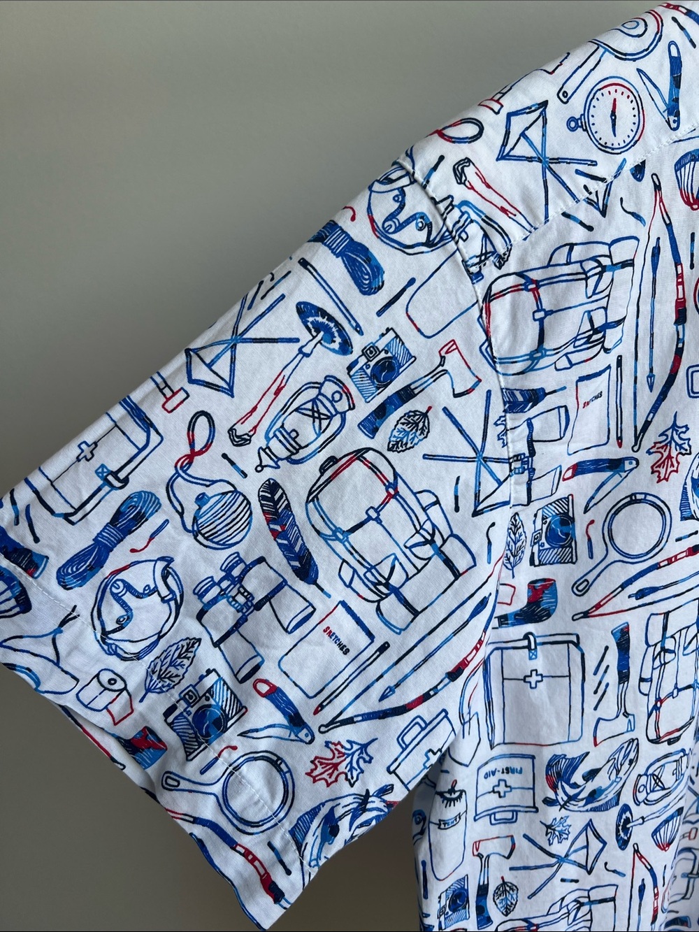 Columbia Short-Sleeve Shirt With Camping Gear Print - Picture 5 of 8